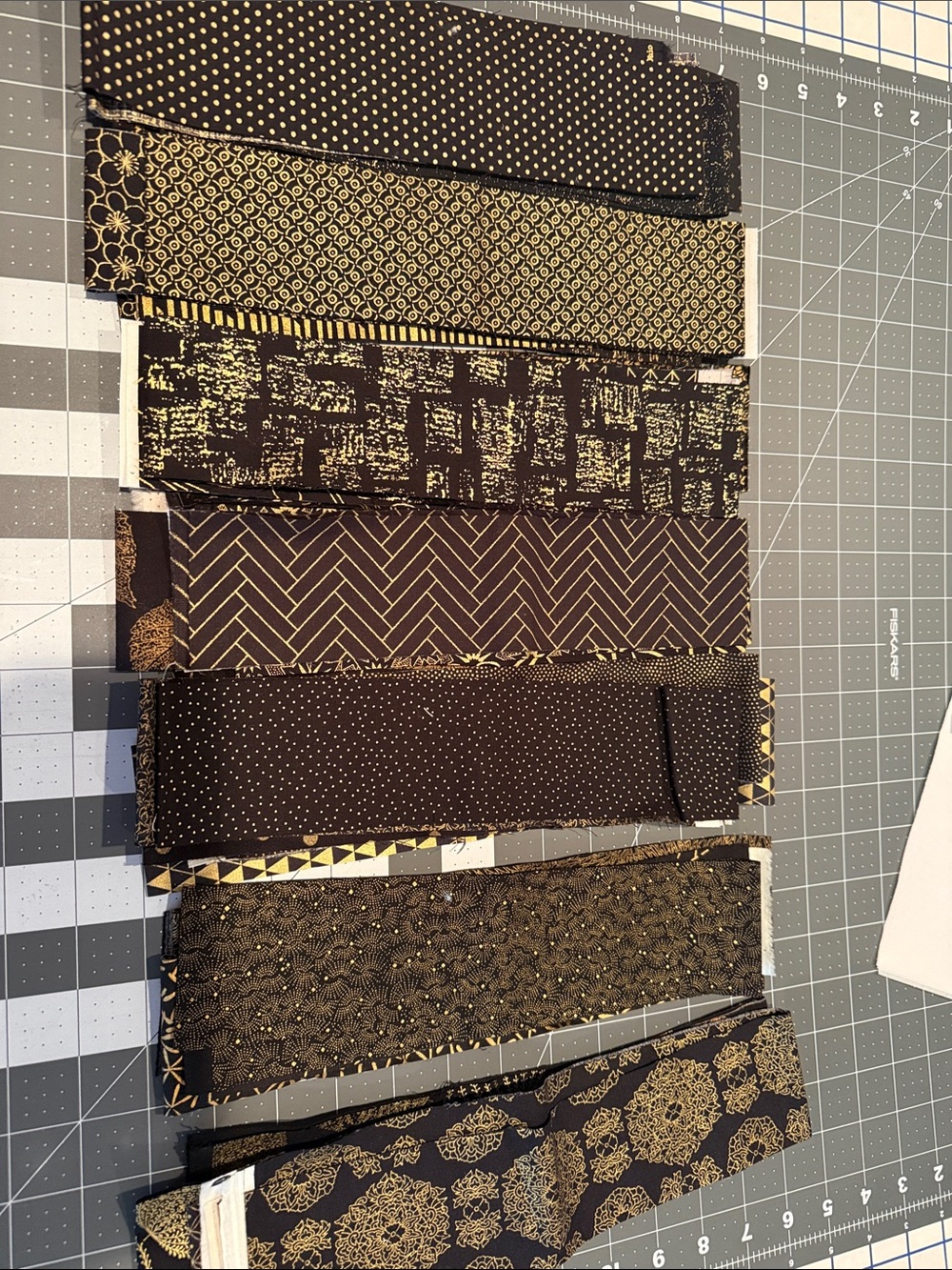 2.5x 42” strips high quality cotton fabric Black & Gold Patterned